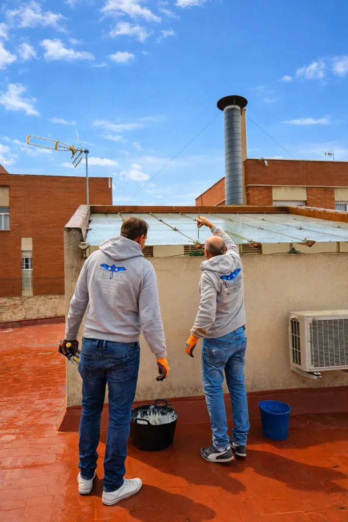 impermeabilización de azoteas y cubiertas en Barcelona para evitar filtraciones