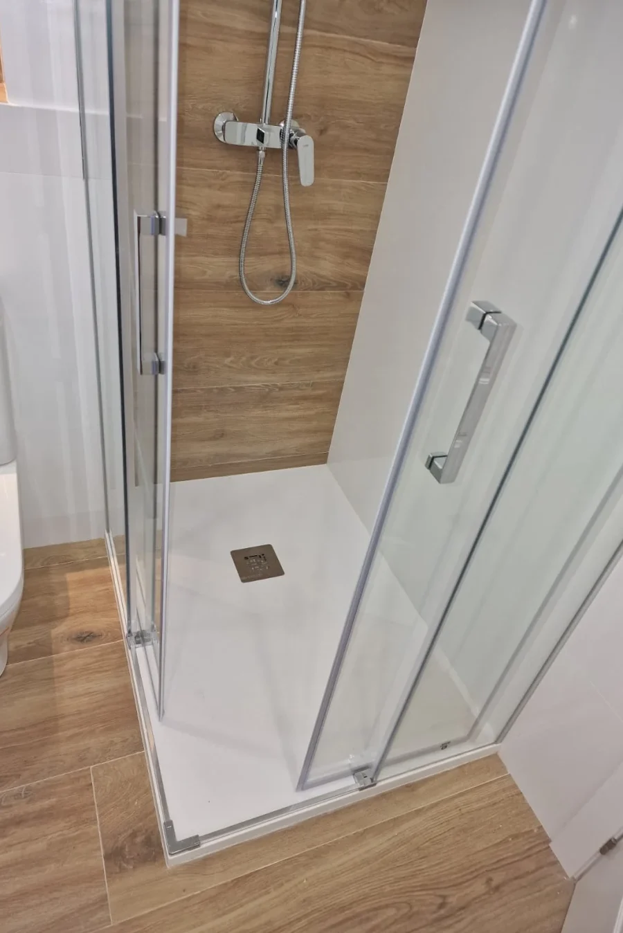 cambio de bañera por ducha en reforma de baño en Barcelona