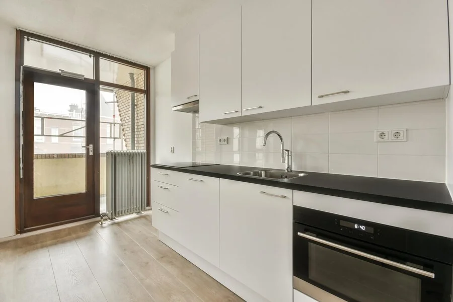 reformas de cocinas en Barcelona con resultado final moderno y funcional